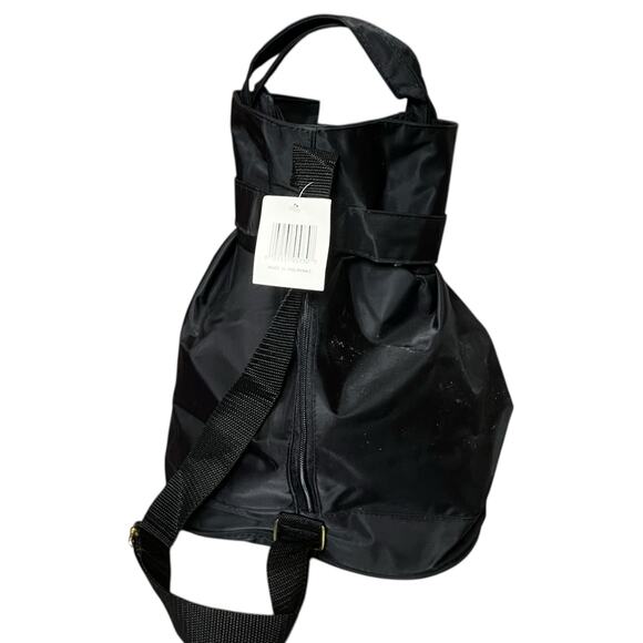 Black Nylon Travel Backpack NWT • Lightweight Adjustable Strap • Unisex Day/Trip - Picture 2 of 8